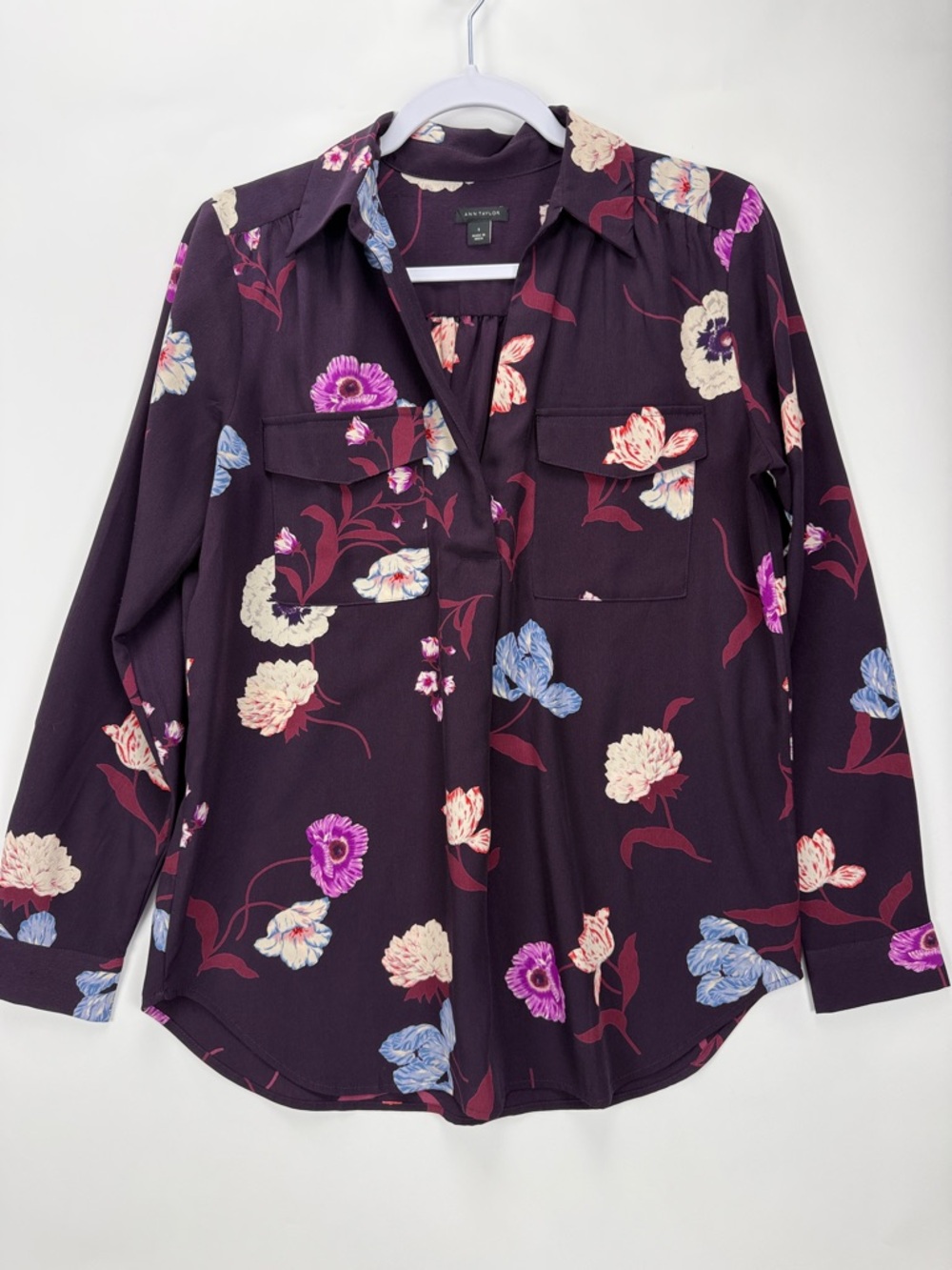 Ann Taylor Plum Floral V-Neck Long Sleeve Blouse Size Small